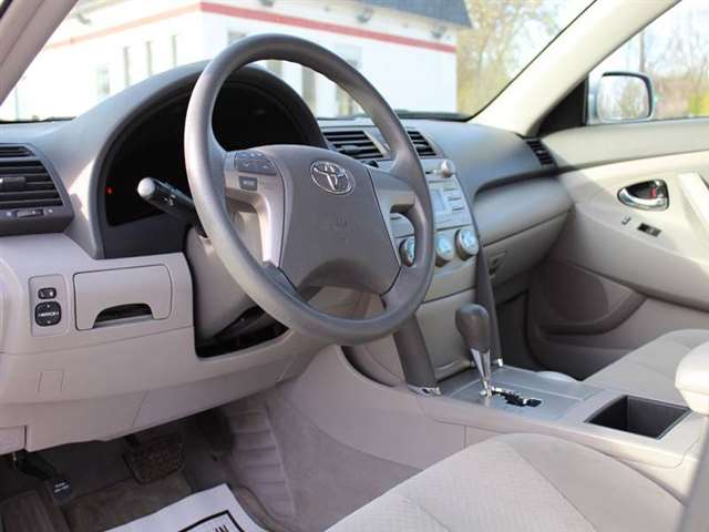 2008 Toyota Camry LE 4dr Sedan 5A